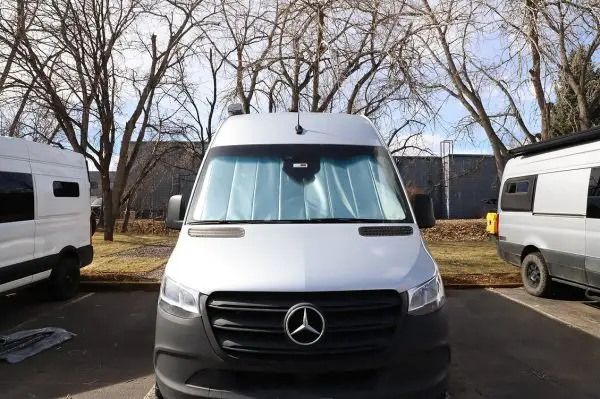 MERCEDES SPRINTER REFLECTIVE FRONT WINDSHIELD COVER - Image 5