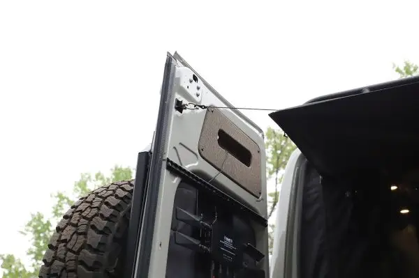 MERCEDES-BENZ SPRINTER BUG SCREEN - REAR DOOR - Image 6